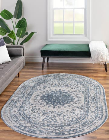 4' x 6' Chesterfield Oval Rug
