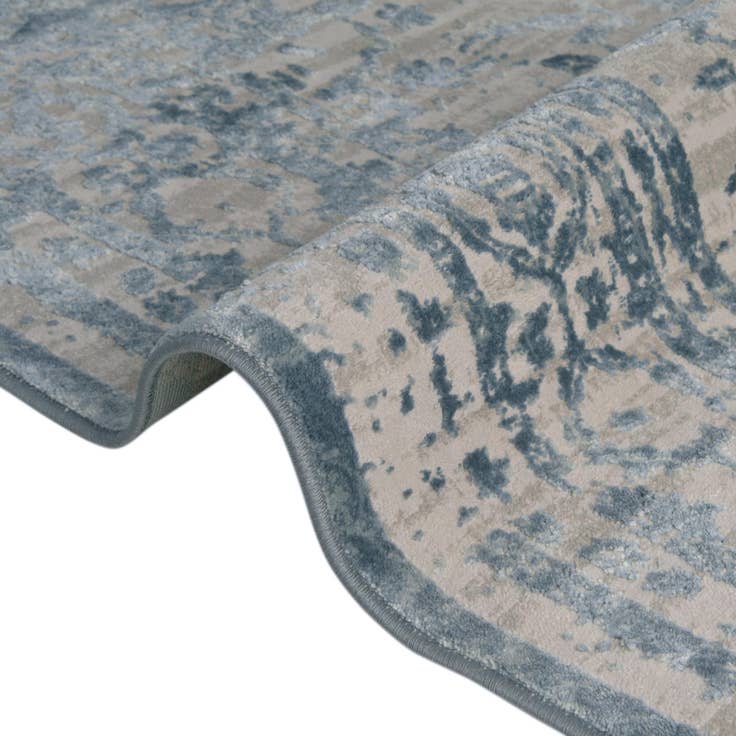 Detail image of 4' x 6' Chesterfield Oval Rug