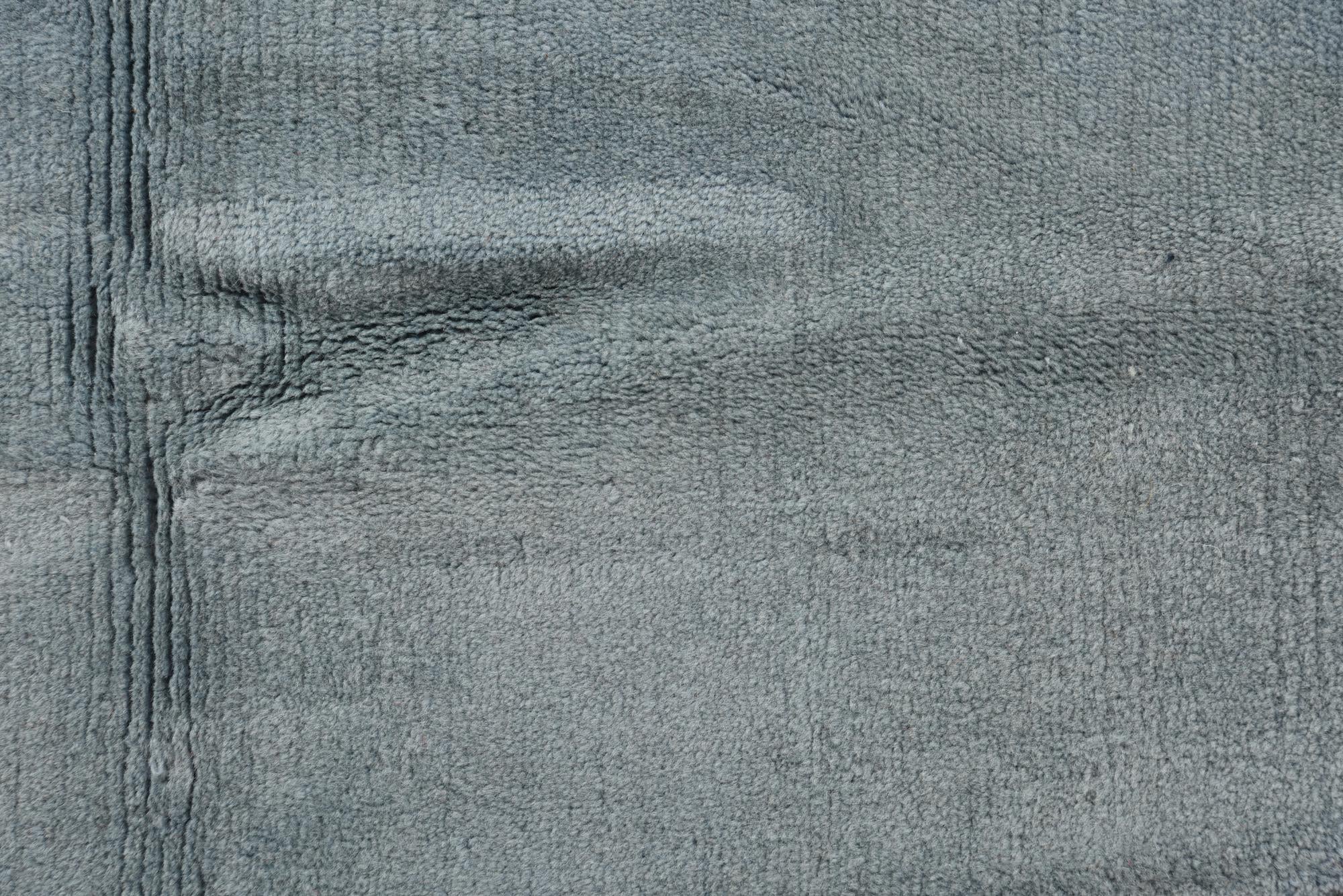 2' 5 x 4' 5 Hand Knotted Nepal Wool Oval Rug