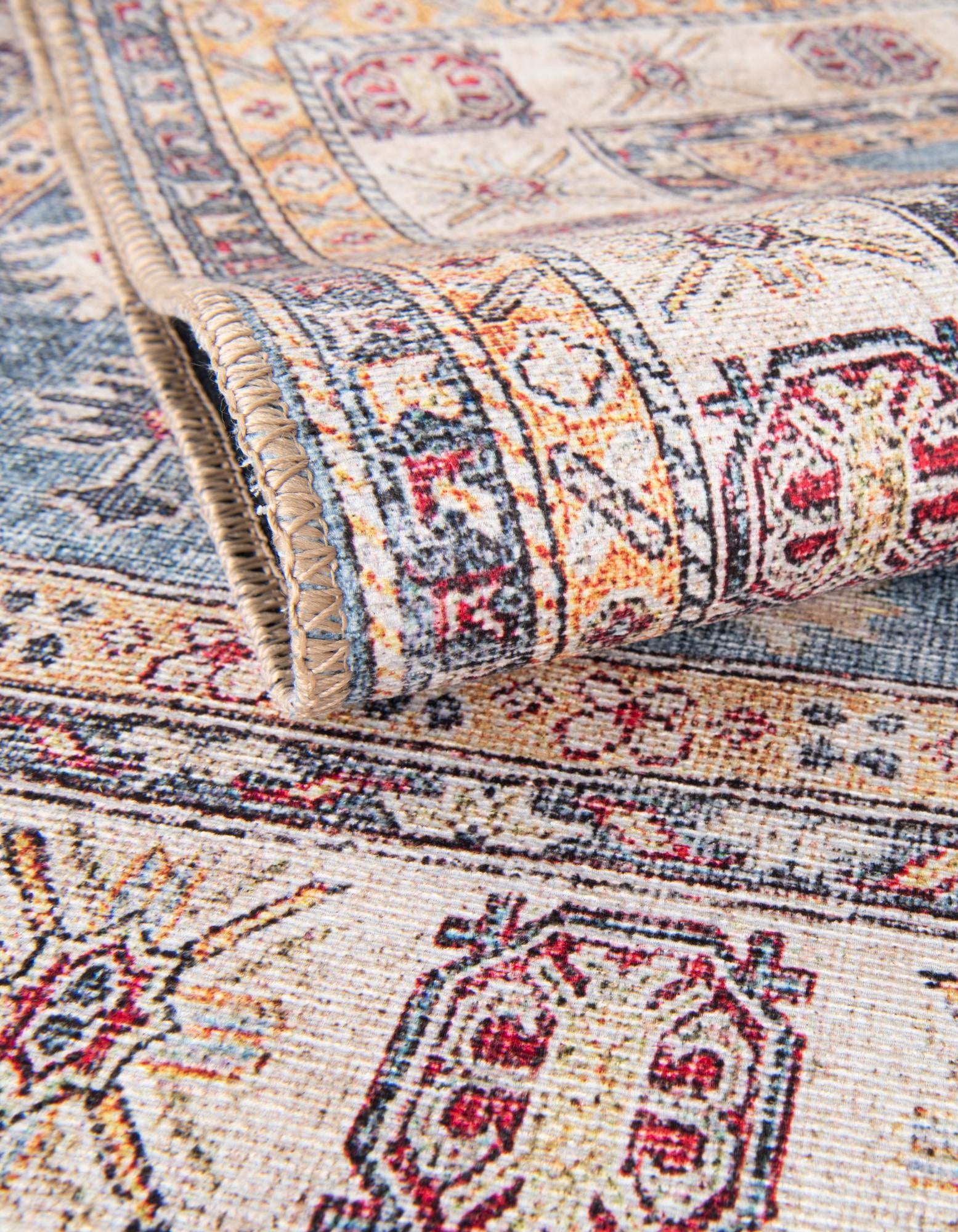 2' x 3' 1 Washable Timeless Oval Rug
