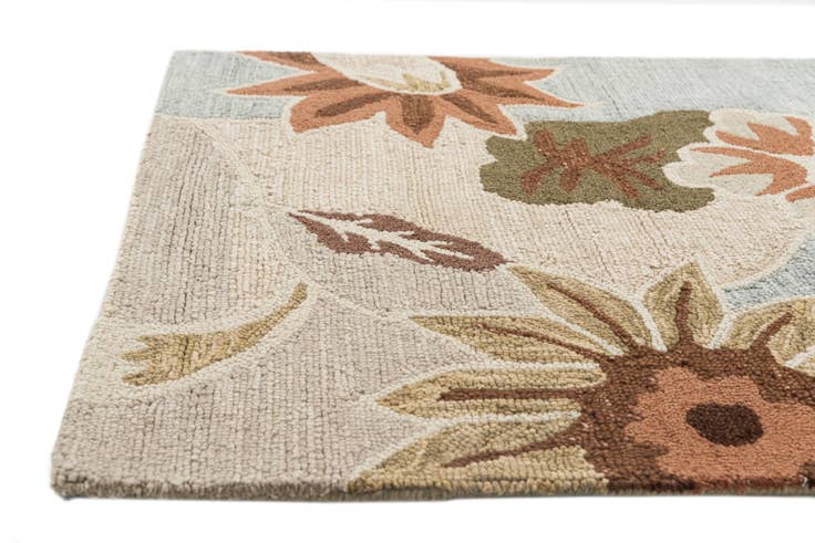 Detail image of 4' x 5' 10 Agra Rug