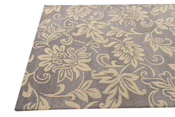 5' x 7' 11 Agra Rug