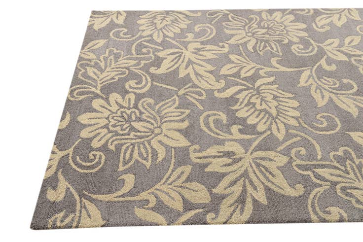 Detail image of 5' x 7' 11 Agra Rug