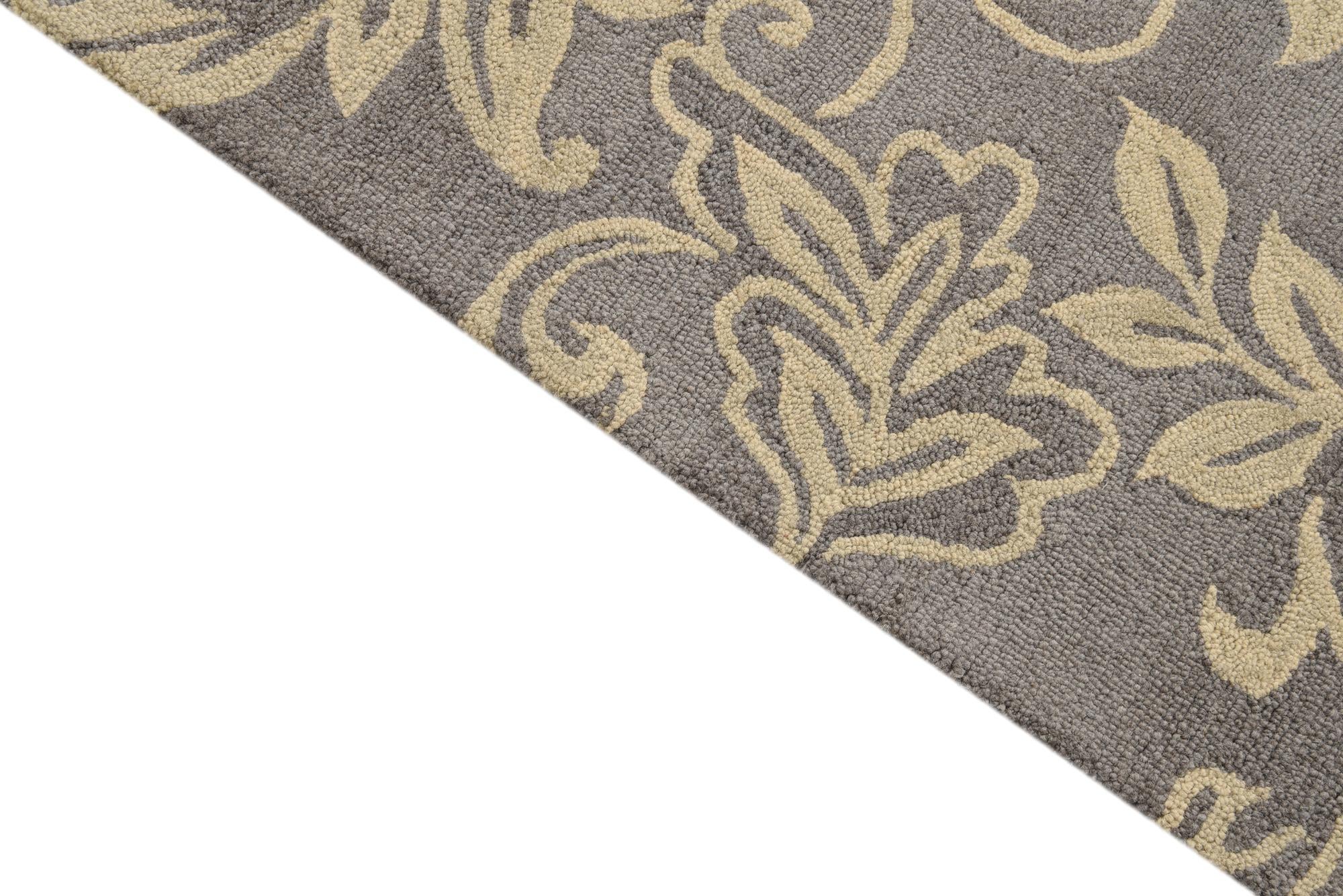 5' x 7' 11 Agra Rug