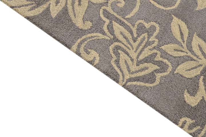 5' x 7' 11 Agra Rug