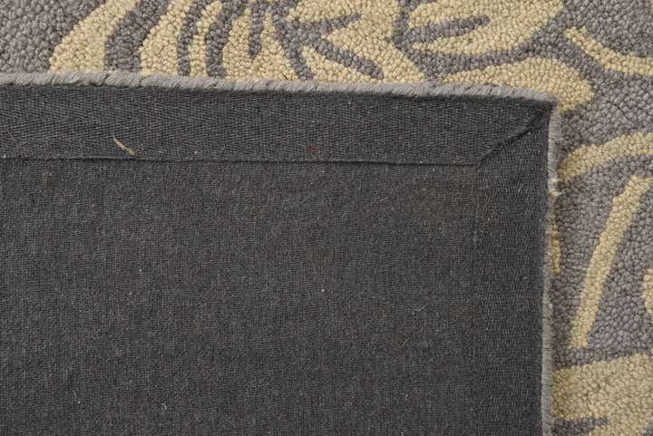 5' x 7' 11 Agra Rug