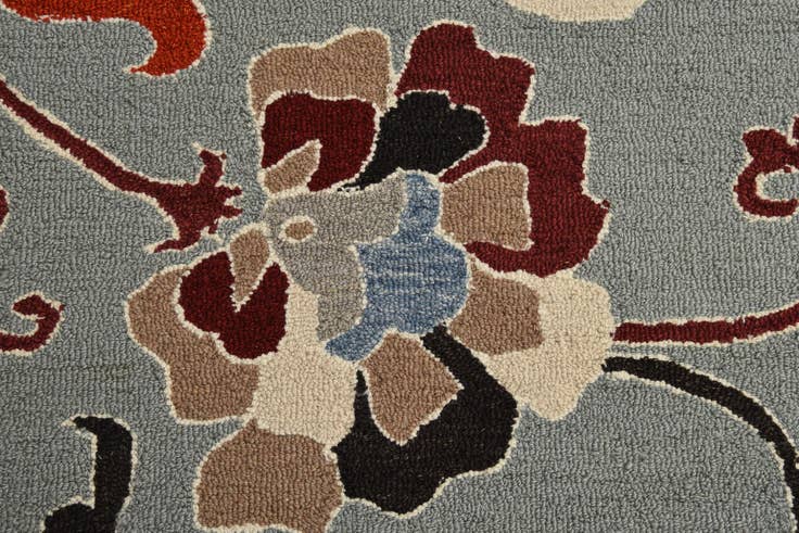 Detail image of 6' 1 x 9' Agra Rug