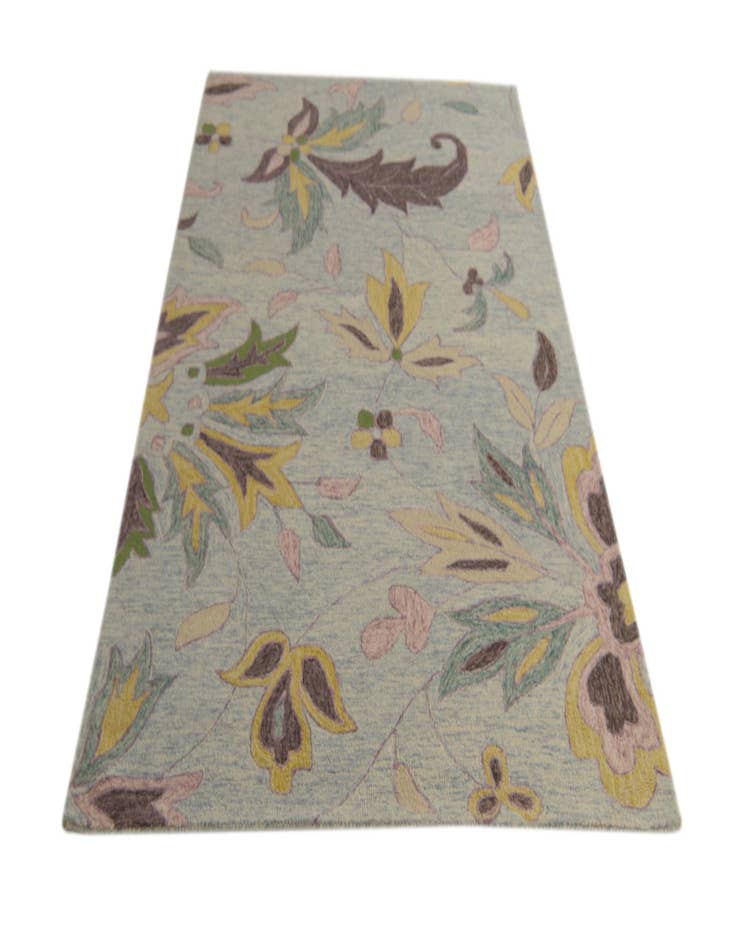 Detail image of 5' x 8' Agra Wool Rug