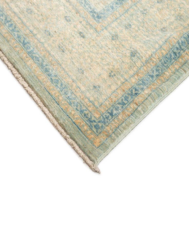 Detail image of 8' 10 x 11' 7 Amina Rug