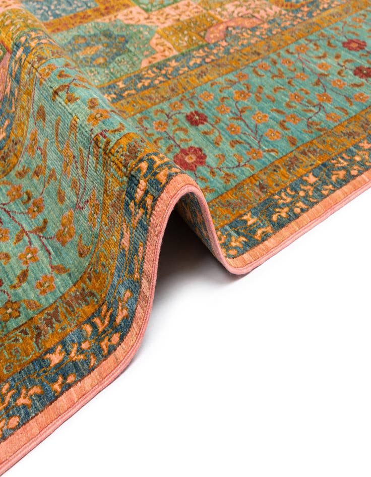 Detail image of 7' 10 x 10' 6 Amina Wool Rug