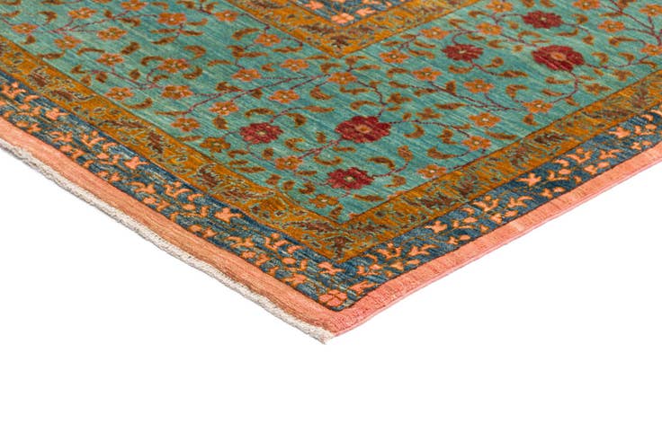 Detail image of 7' 10 x 10' 6 Amina Wool Rug