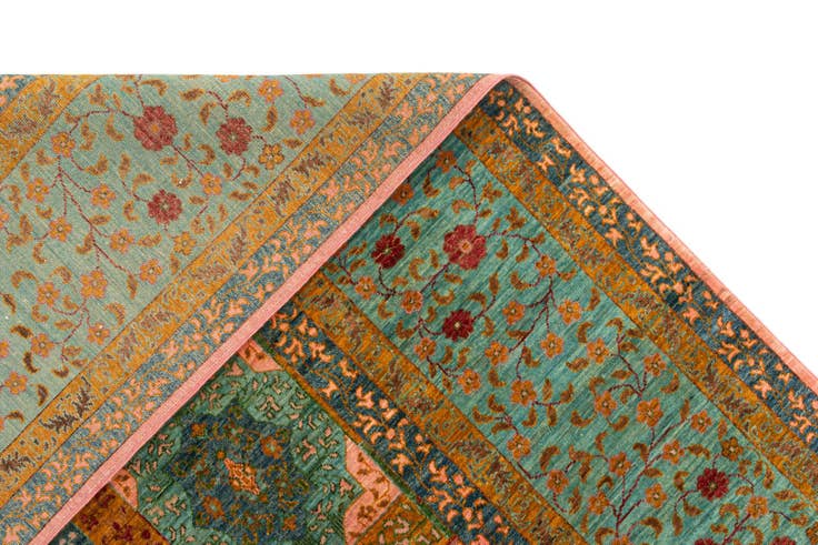 Detail image of 7' 10 x 10' 6 Amina Wool Rug