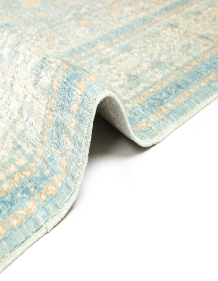 Detail image of 7' 10 x 9' 8 Hand Knotted Amina Rug