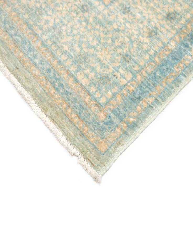 Detail image of 7' 10 x 9' 8 Hand Knotted Amina Rug