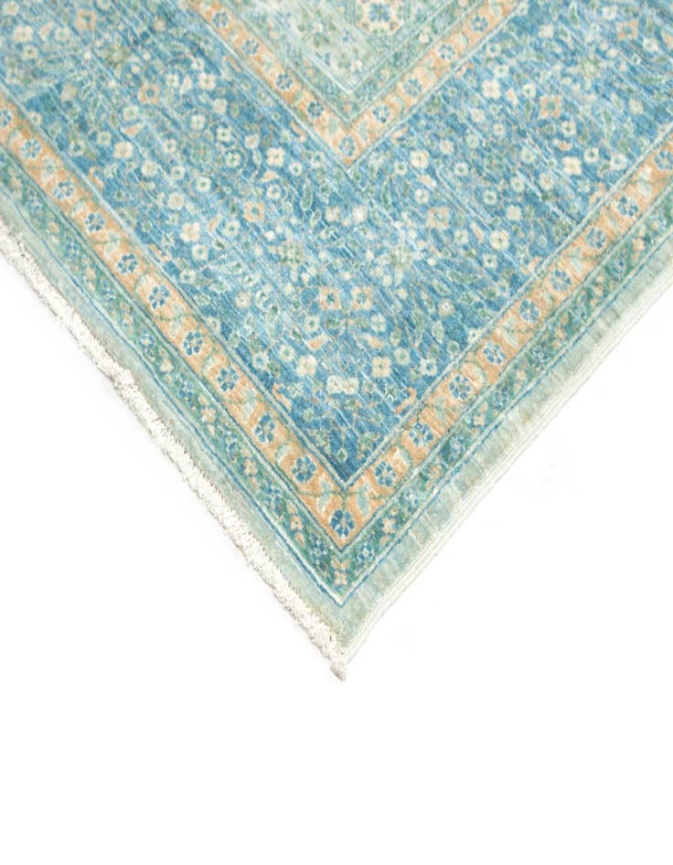 Detail image of 8' 10 x 11' 7 Hand Knotted Amina Rug