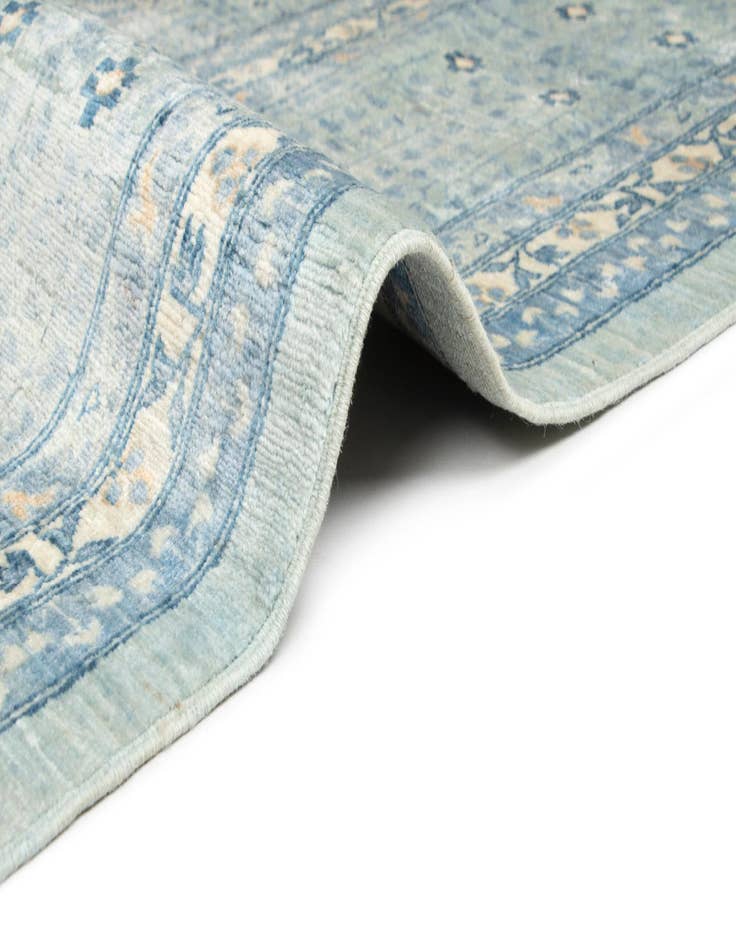 Detail image of 8' 11 x 11' 10 Hand Knotted Amina Rug