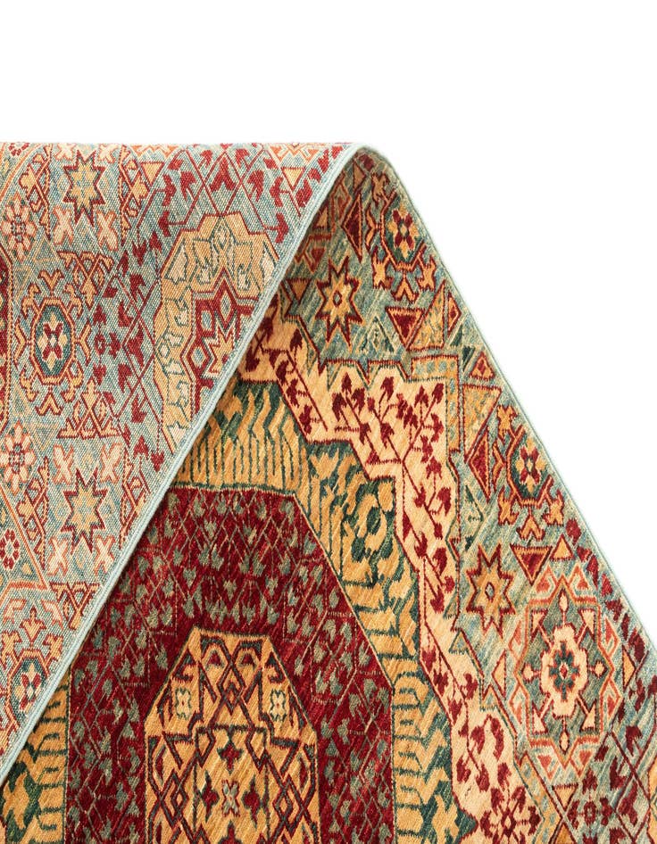 Detail image of 2' 10 x 16' 5 Hand Knotted Amina Rug