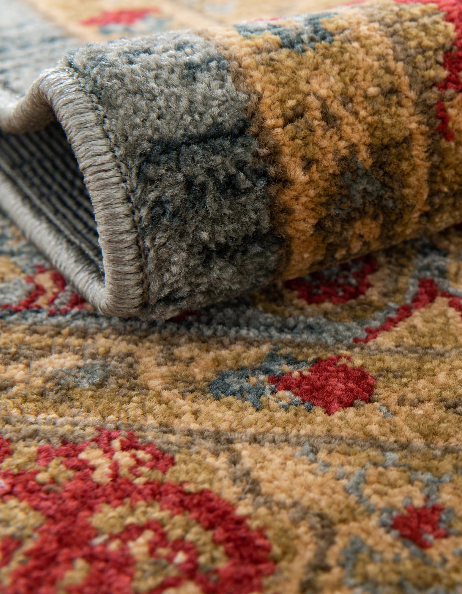 2' x 3' Amina Rug