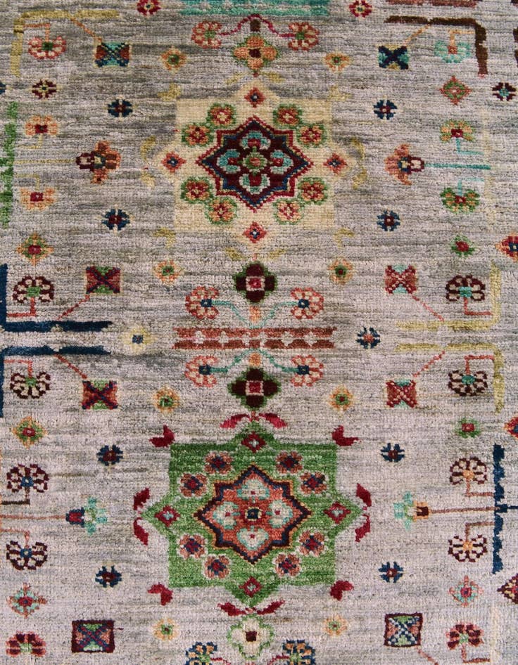 Detail image of 4' x 6' 2 Hand Knotted Ariana Ziegler Rug