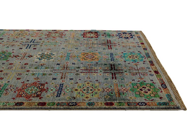 Detail image of 4' x 5' 11 Hand Knotted Ariana Ziegler Rug