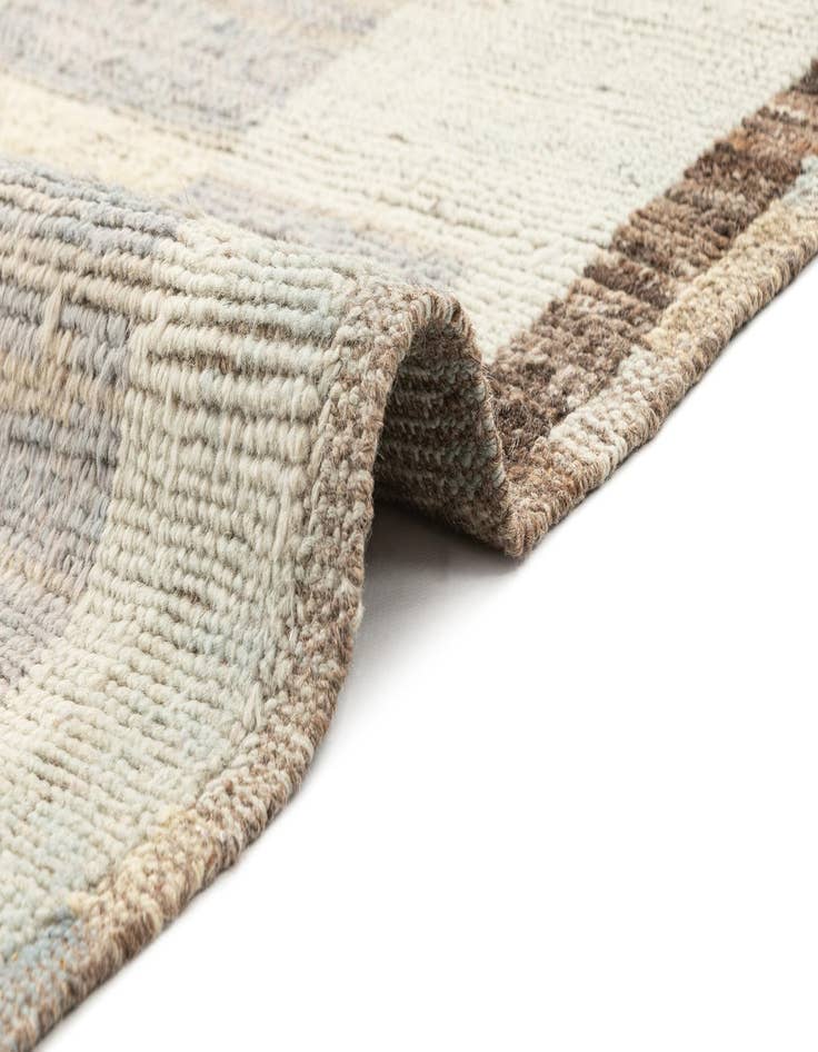 Detail image of 3' 2 x 9' 10  Hand Knotted Beni Marok Rug