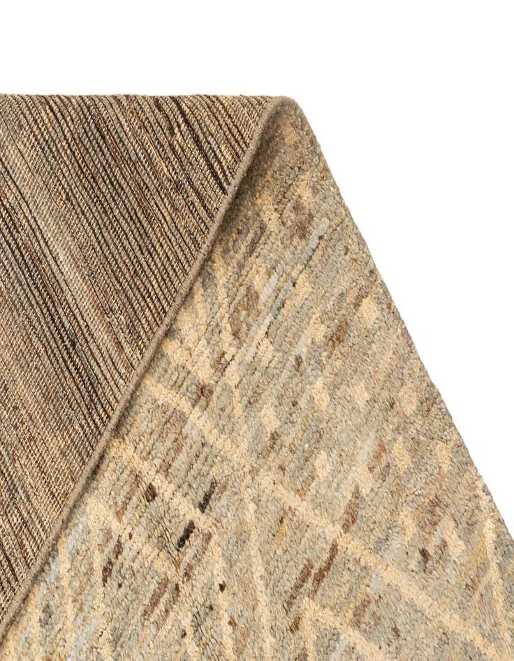 Detail image of 6' 2 x 8' 9 Beni Marok Rug