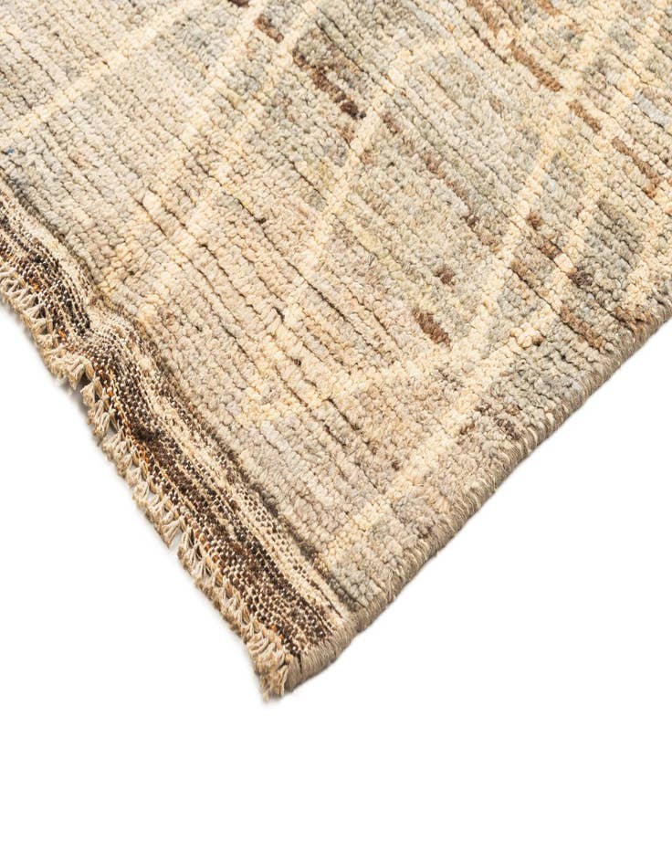 Detail image of 6' 2 x 8' 9 Beni Marok Rug