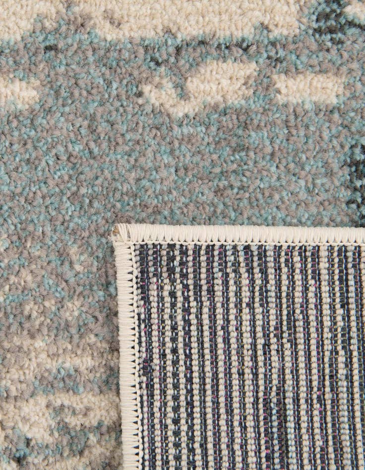 Detail image of 7' x 10'  Washable Casablanca Rug