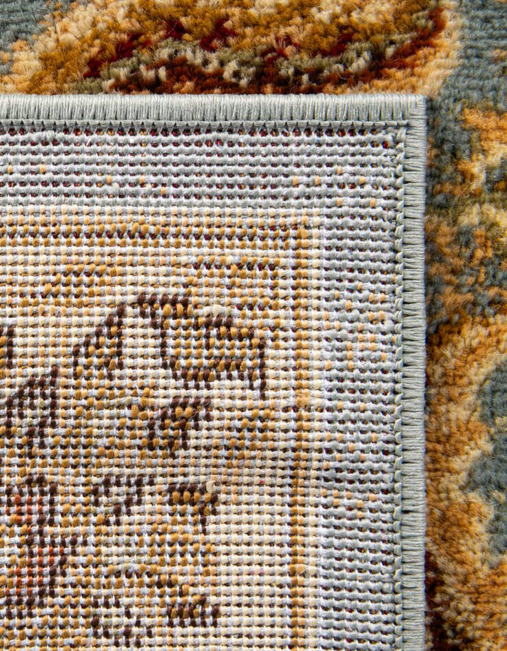 Detail image of 7' 10 x 10' Classic Agra Rug