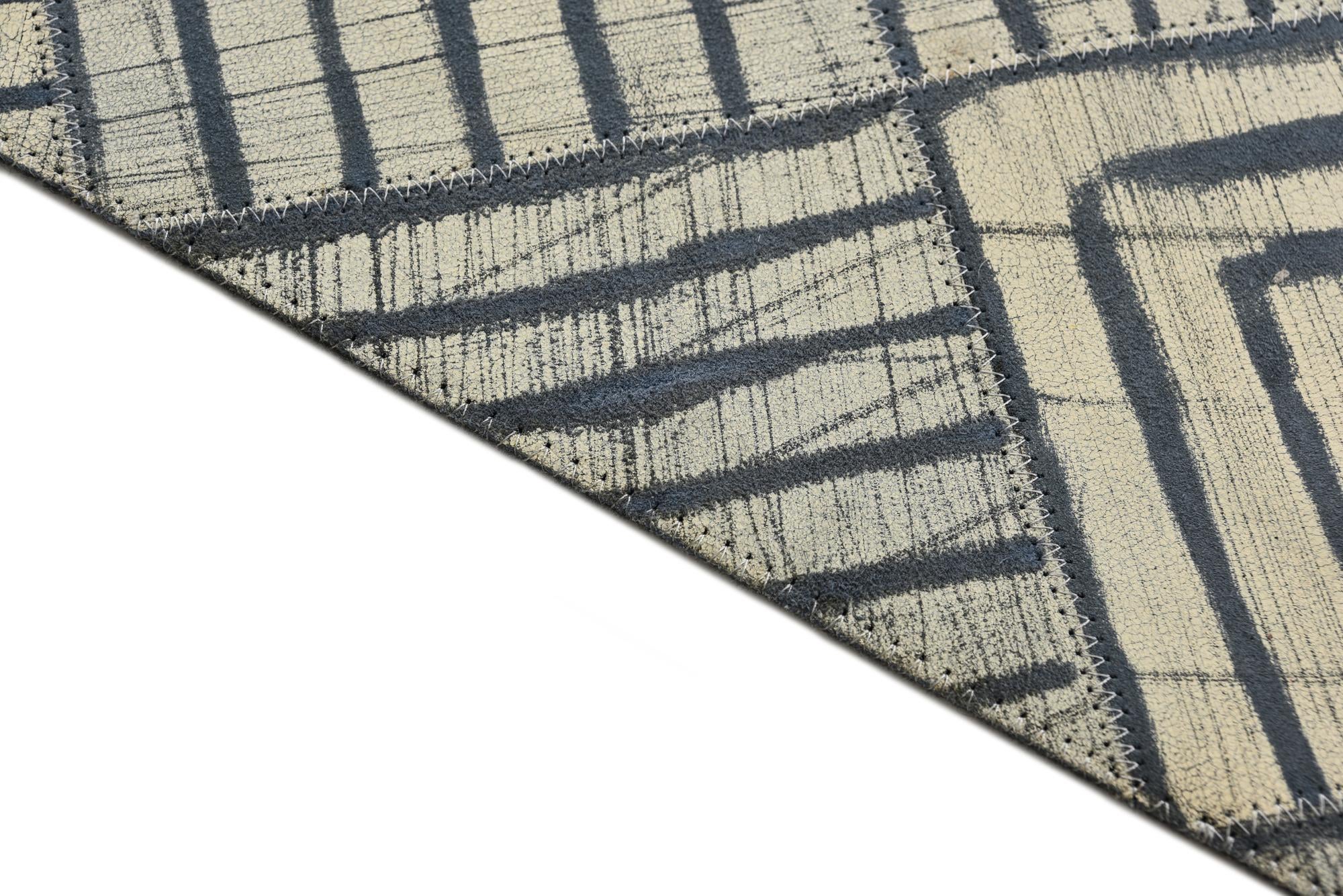 4' 10 x 8' Cowhide Rug