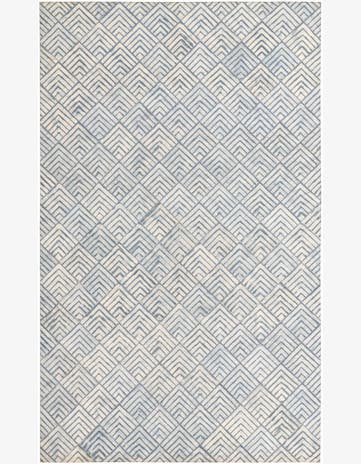 4' 10 x 8' Cowhide Rug