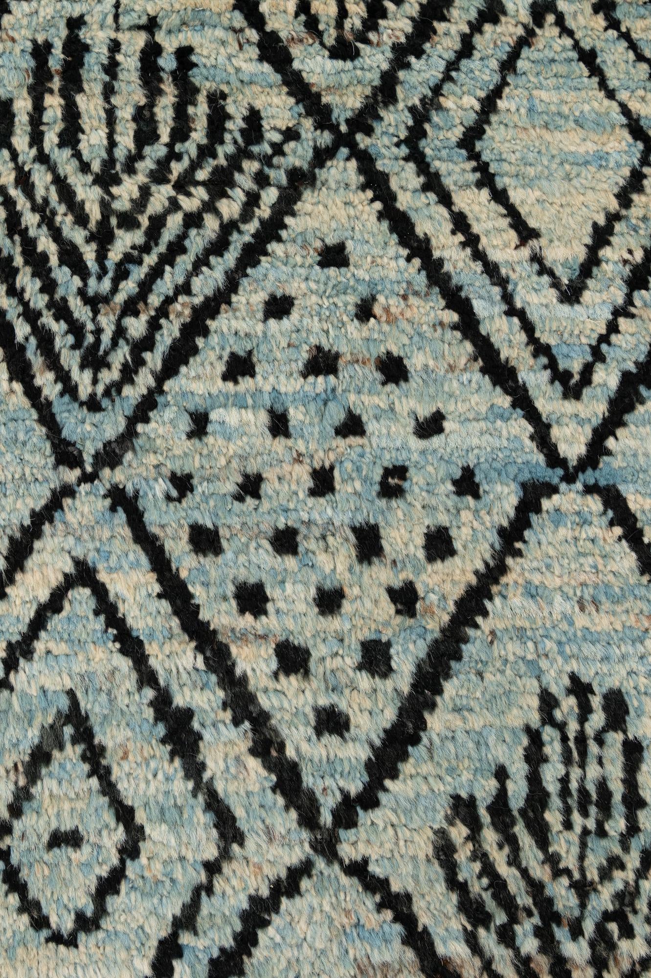 6' 6 x 9' 2 Hand Knotted Darya Wool Rug