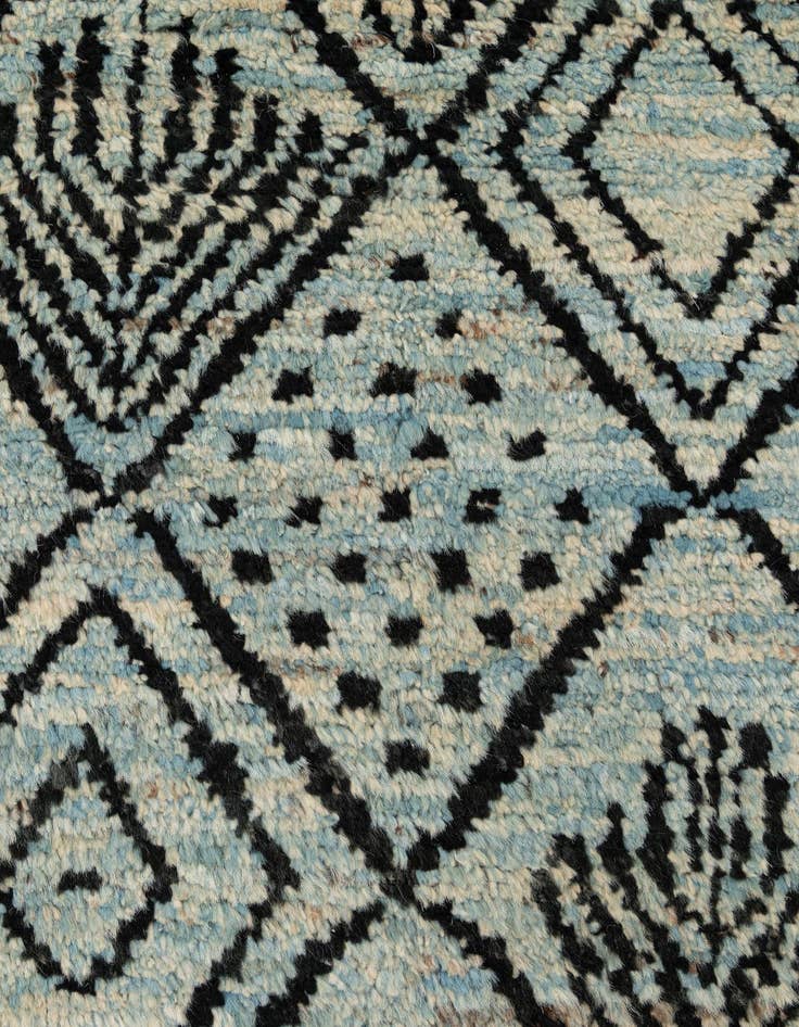 Detail image of 6' 6 x 9' 2  Hand Knotted Darya Wool Rug