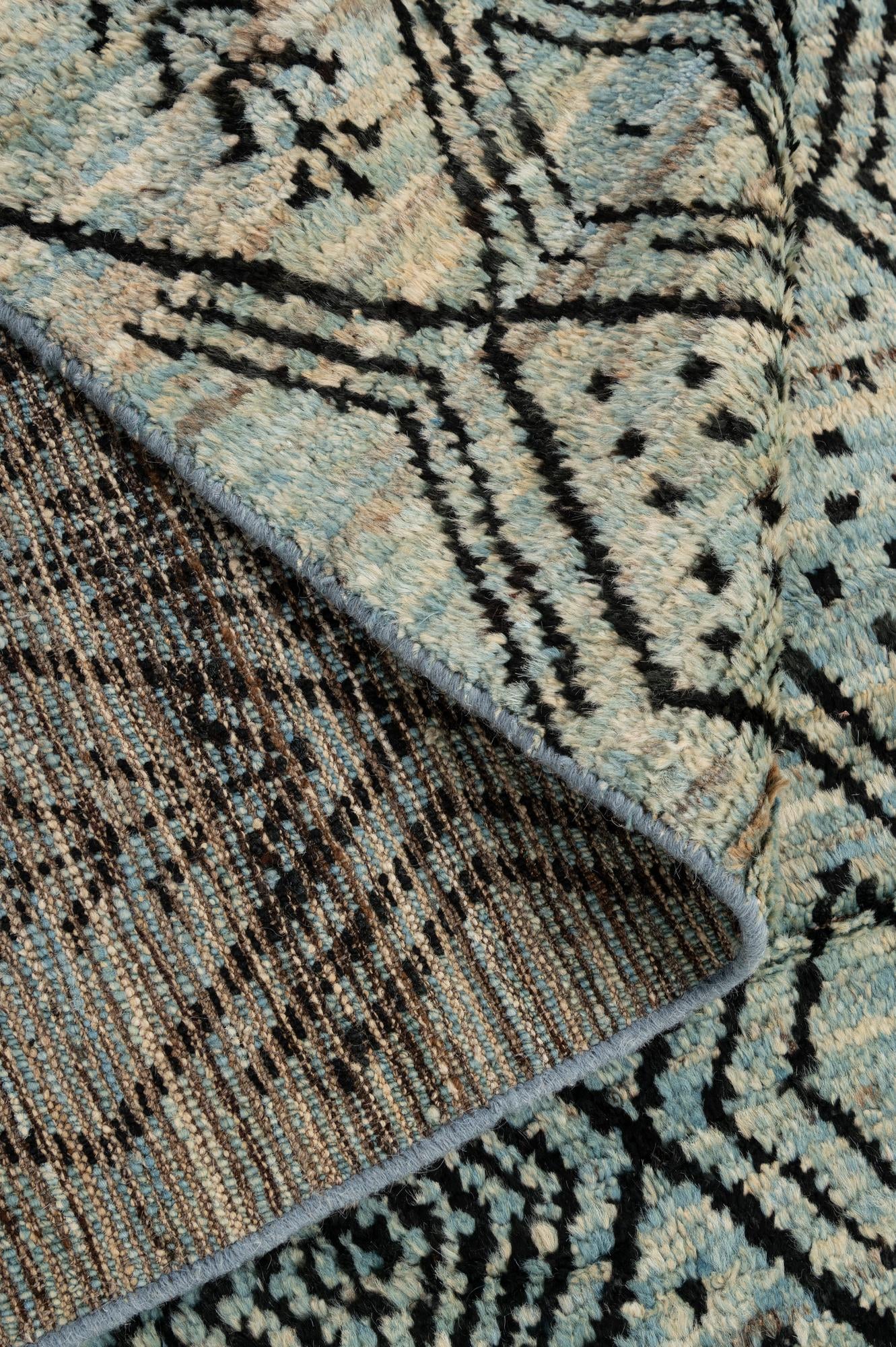 6' 6 x 9' 2 Hand Knotted Darya Wool Rug