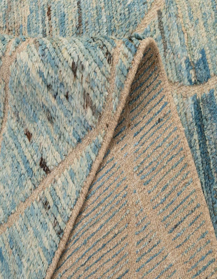 Detail image of 6' 10 x 9' 10  Hand Knotted Darya Wool Rug