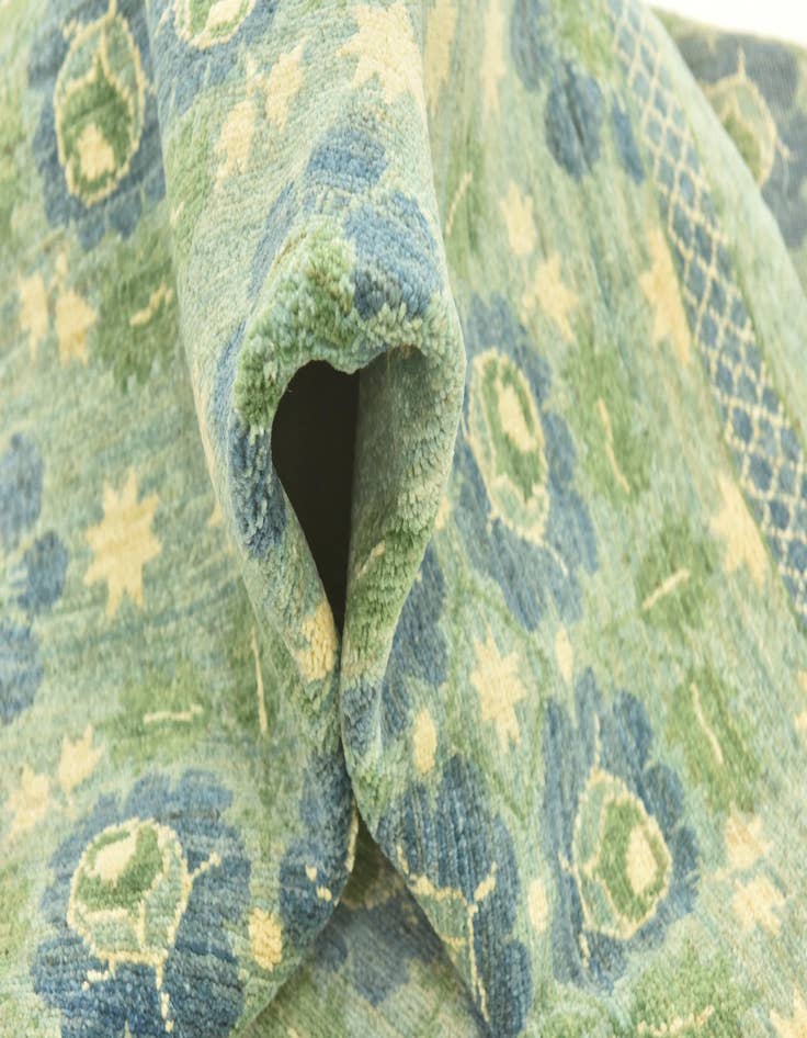 Detail image of 5' 10 x 7' 4  Hand Knotted Darya Oriental Rug