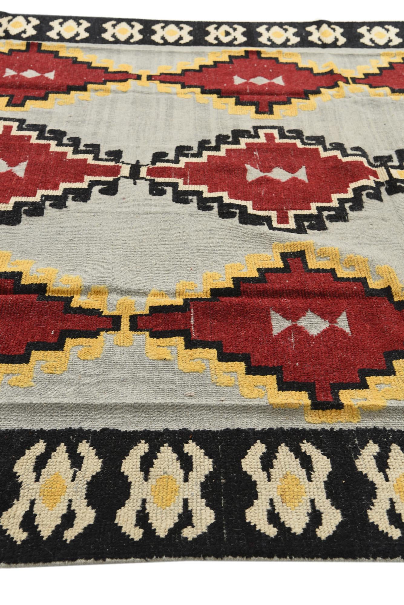 8' 4 x 10' 6 Hand Knotted Darya Wool Rug