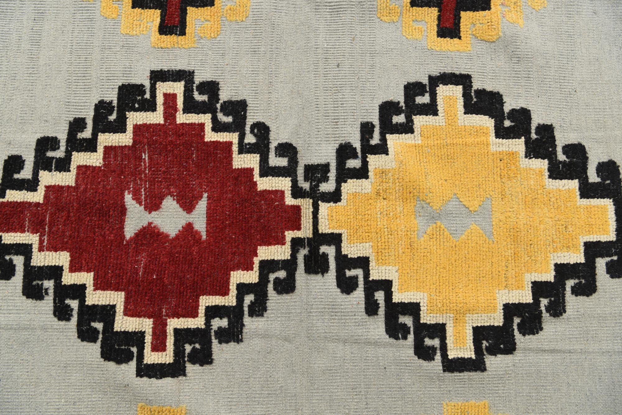 8' 4 x 10' 6 Hand Knotted Darya Wool Rug