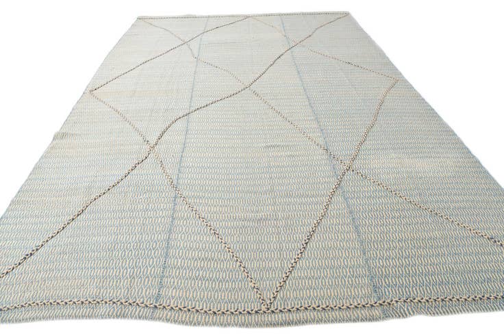 Detail image of 9' 9 x 14' 2 Hand Knotted Darya Wool Rug