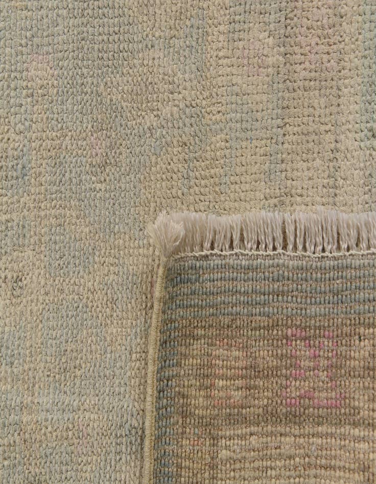 Detail image of 6' x 8' 9  Hand Knotted Darya Wool Rug