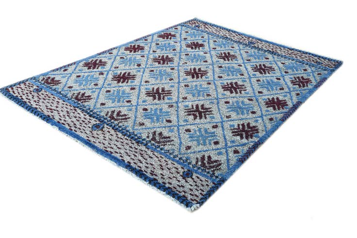 Detail image of 5' 10 x 8' 3 Hand Knotted Darya Wool Rug