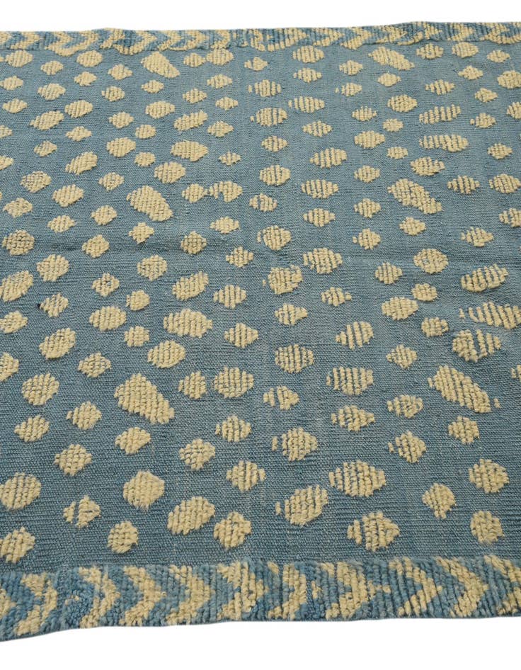 Detail image of 4' 4 x 6' 3  Hand Knotted Darya Wool Rug