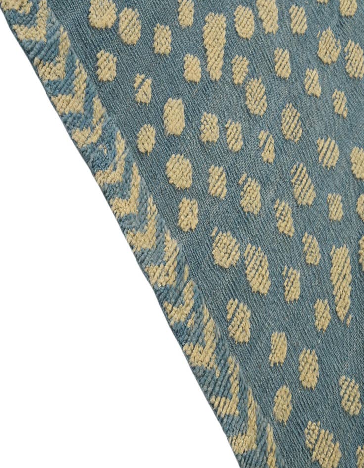 Detail image of 4' 4 x 6' 3  Hand Knotted Darya Wool Rug