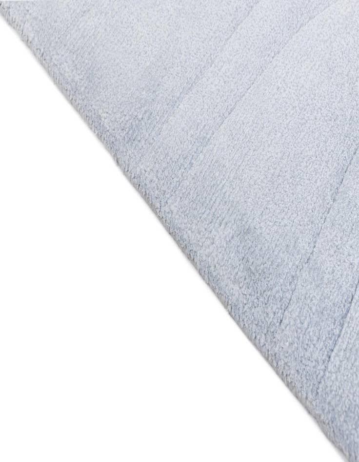 Detail image of 9' 11 x 13' 3  Hand Knotted Darya Wool Rug