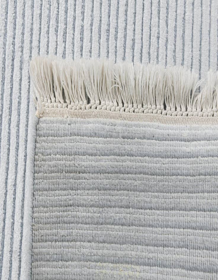 Detail image of 9' 11 x 13'  Hand Knotted Darya Wool Rug