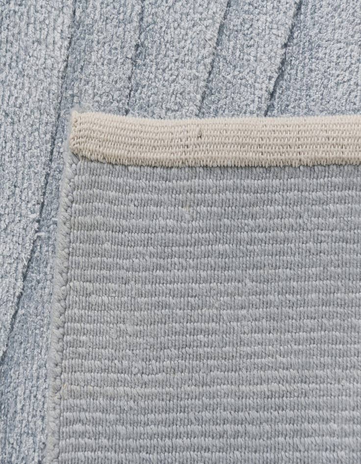 Detail image of 6' 7 x 9' 9  Hand Knotted Darya Wool Rug