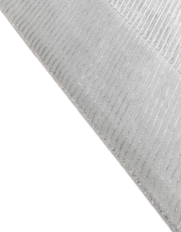 Detail image of 6' 6 x 10'  Hand Knotted Darya Wool Rug