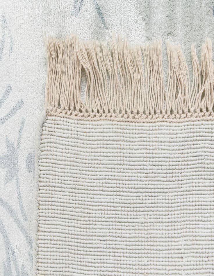 Detail image of 2' 8 x 5'  Hand Knotted Darya Wool Rug