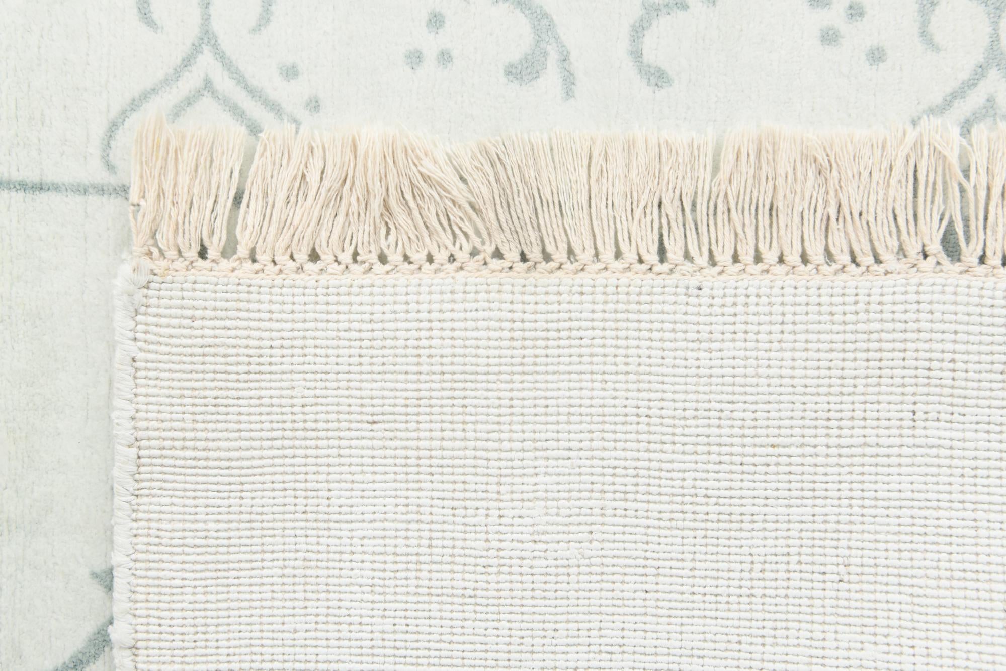 2' 7 x 4' 8 Hand Knotted Darya Wool Rug