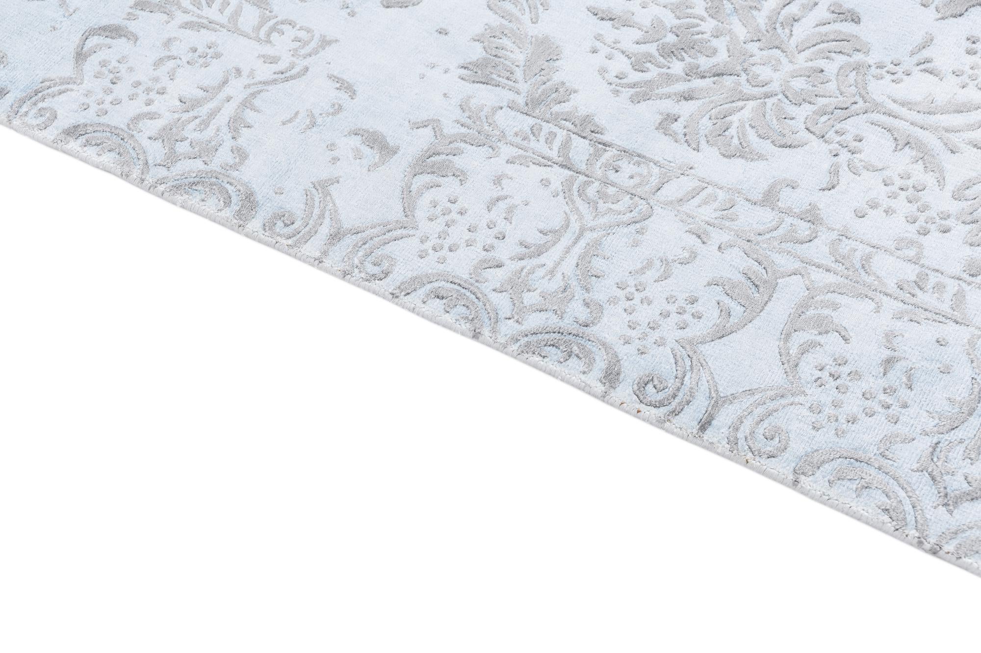 5' 5 x 7' 10 Hand Knotted Darya Wool Rug